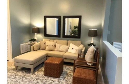 Hoover - Foster House | Impressive Victorian Condo with Pet-Friendly Amenities