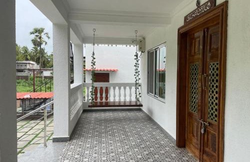 Palghar House | Inviting Classic Villa: Rated 9.3 with Pool & Family Fun