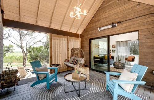 Dripping Springs House | Classically Southern Texas Hill Country Cabins for Weekend Getaways near Austin