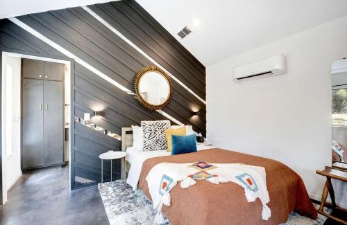 Dripping Springs House | Classically Southern Texas Hill Country Cabins for Weekend Getaways near Austin