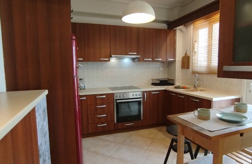 Selinia Condo | Classy 1-bedroom condo; WiFi, AC, home-office, playroom, sea view at Salamina