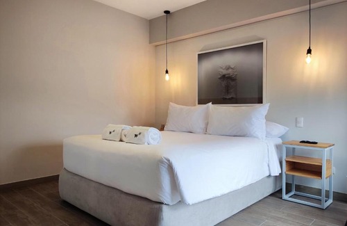 Miraflores Apartment | Stylish 2BR Retreat in Miraflores - Guest Rated 10/10