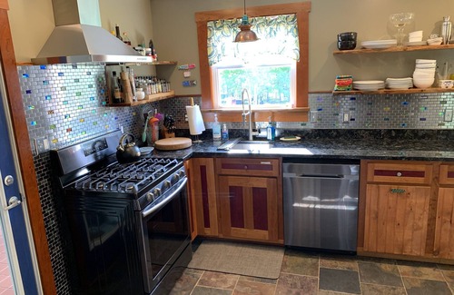 Oakland House | Elegant Home Steps from Colby - Pet Friendly & Family Ready