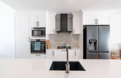 Clarkson House | Stylish Clarkson Family Retreat Steps from the Park