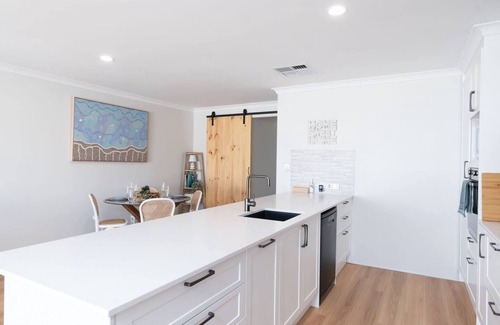 Clarkson House | Stylish Clarkson Family Retreat Steps from the Park