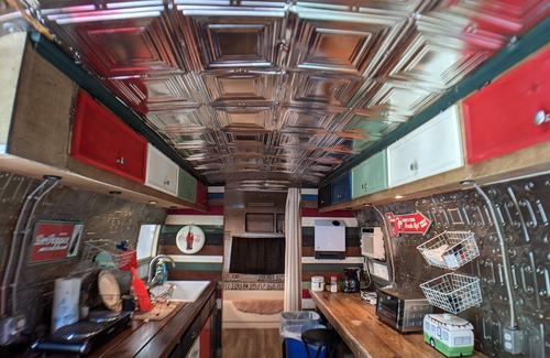 Travis County House | Vintage Vibes at the Avion: Pet-Friendly & Spa Amenities