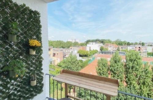 Berchem Apartment | Stylish Flat with Captivating Views and Prime Location