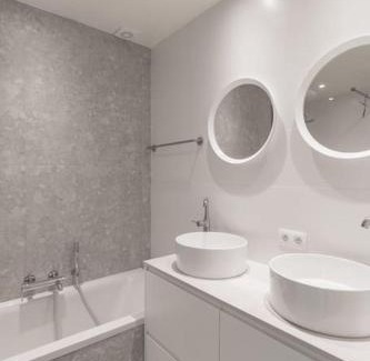 Berchem Apartment | Stylish Flat with Captivating Views and Prime Location