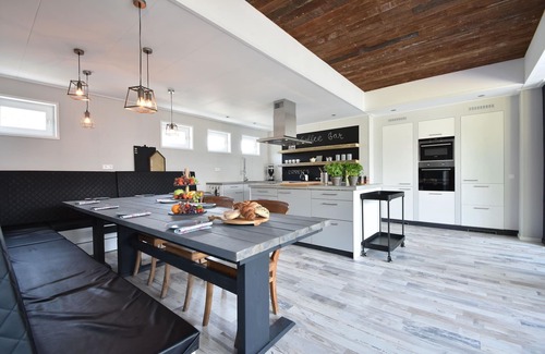 Sint-Annaland House | Elegant Holiday Home in Sint Annaland with Ocean Views