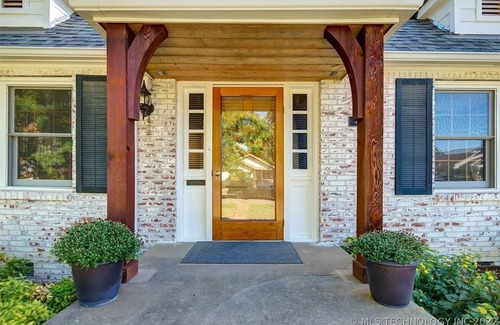 Tulsa House | Elegant Home with Deck, Fenced Yard near Fairgrounds