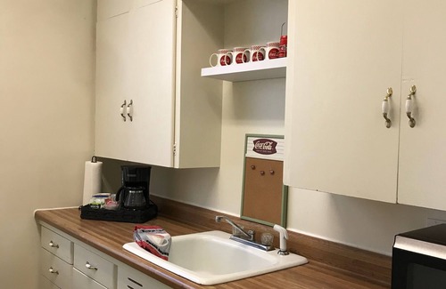 Boone Apartment | Discover the Retro Studio Apt. with Lake Views in Boone
