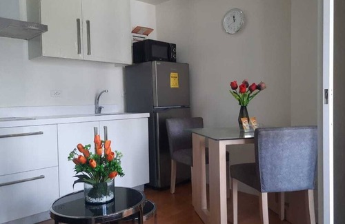 Luzon Apartment | Elegant Studio at Acqua Livingstone with Private Pool