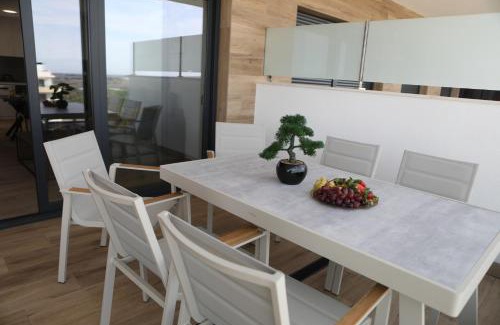 Els Arenals del Sol Apartment | Claudia I: 4-Star, Family-Friendly Retreat with Pool Access