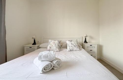 Tarragona Apartment | Discover Clauhomes Suite Center: Family-Friendly Retreat