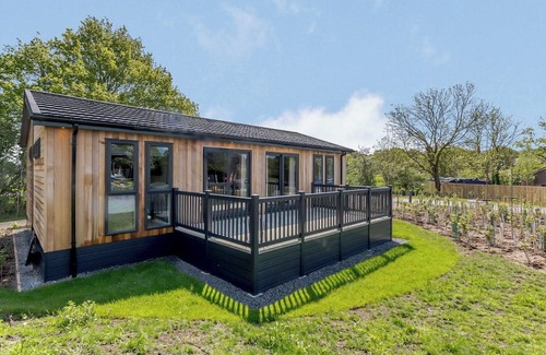 Saintbury Ski Chalet | Claverdon Lodge Premier