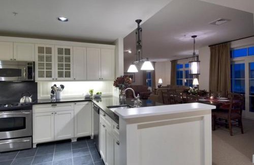 Warren Hotel | Discover Clay Brook Hotel at Sugarbush: Pet-Friendly Retreat