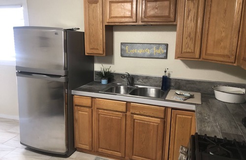 Brazos House | Beautiful Clay Cottage: Ideal for Families in Waco