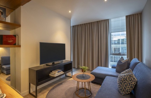 Coleman Street Hotel | Discover Clayton Hotel London Wall: Rated 9.4/10 with Spa