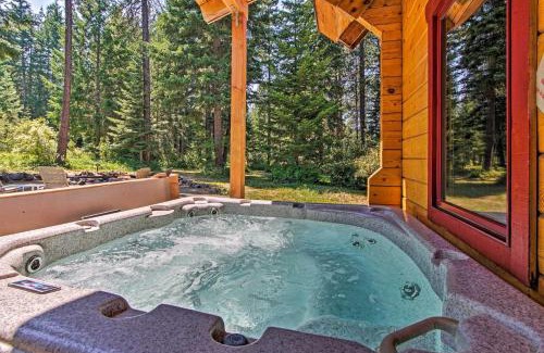 Cle Elum House | Relaxing Cle Elum Mountain Cabin with Hot Tub & Trails