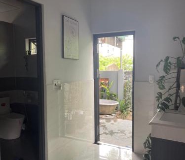 Quang Dien House | Guest Rated 10/10: Cle Homestay with Ocean View and Kitchen