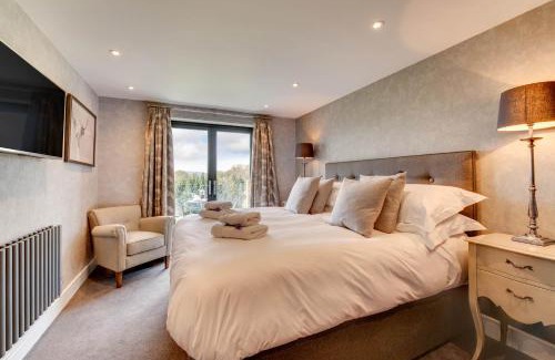 Bondgate Within House | Child-Friendly Cleabarrow Cottage - Guest Rated 9.8/10