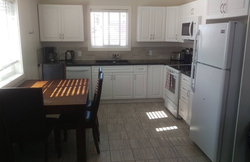 Grande Prairie House | Bright Town Home with Kitchen in Central Location