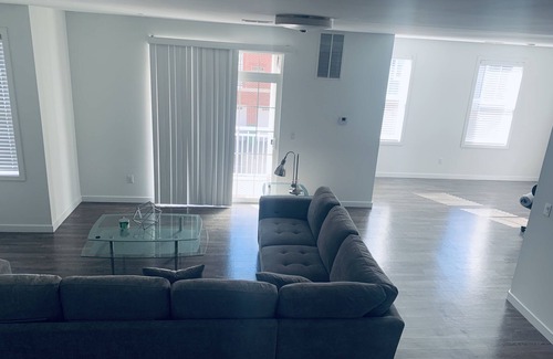 Bayonne House | Immaculate and Inviting Stay with Family-Friendly Amenities