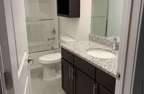 Bayonne House | Immaculate and Inviting Stay with Family-Friendly Amenities