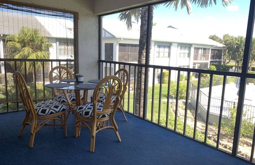 Cypress Lakes Estates Condo | Bright Pool View Condo with 3 Bedrooms in Cypress Lake