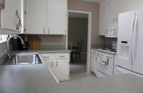 Tallahassee House | Immaculate 3bd/2ba Retreat in a Tranquil Neighborhood