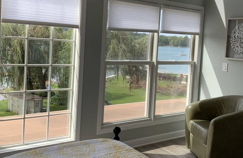 Cassopolis House | Clean, beautiful lake getaway for the family