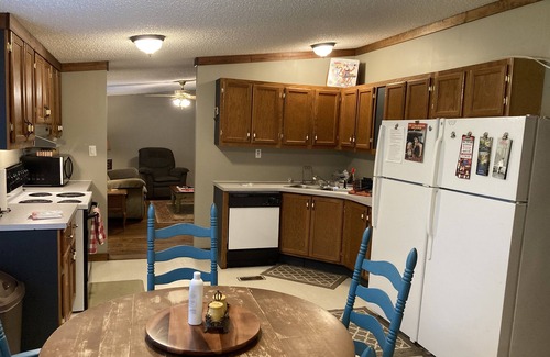 Minter House | Clean, Comfortable, Peaceful, VRBO Air B N B @ https://airbnb.com/h/thetrabin