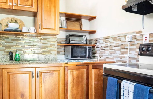 Tower Isle Apartment | Serene Getaway with Pool, Ocean View & Spa Amenities