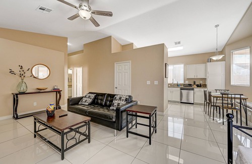 Enterprise House | Immaculate & Convenient Vegas House with Spa and Hot Tub