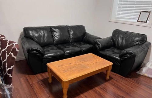 Calgary Apartment | Cozy 2 BR Suite with Breakfast, Just 10 Mins from Airport