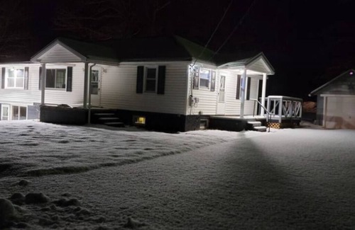 Rockwood House | Cozy Retreat with 10/10 Rating & Family-Friendly Amenities