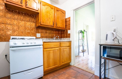 Bedford-Stuyvesant House | Inviting 2BR Apartment in Historic Brownstone Home