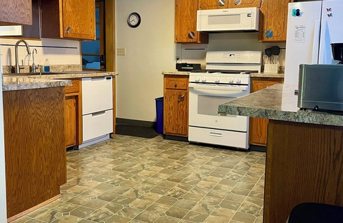 Rochester House | Family-Friendly Retreat with Pool & Nature Center Nearby
