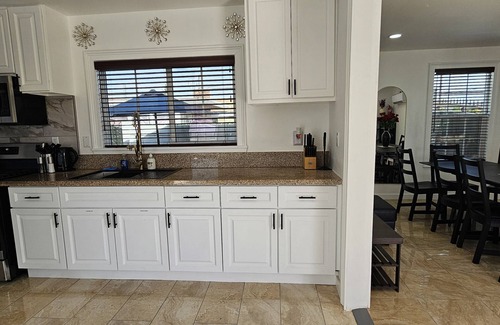 North Long Beach House | Immaculate Hotel with Gym near Cruise Line & Convention Ctr