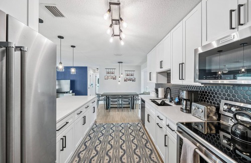 Venice Gardens House | Pet-Friendly Retreat with Heated Pool and Ocean Views