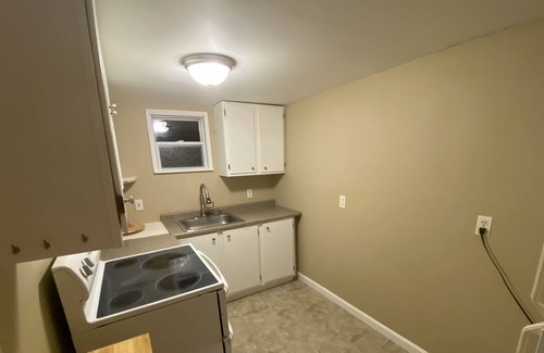 Westerly Apartment | Clean Loft Near Beaches