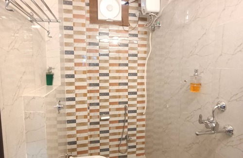 Varanasi House | Clean & peaceful hotel in the heart of the city