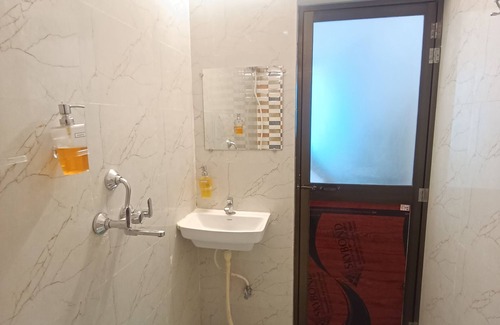 Varanasi House | Clean & peaceful hotel in the heart of the city