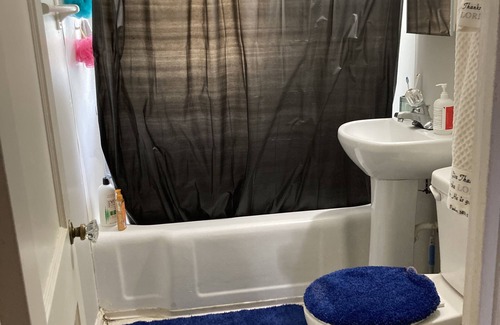 Saint Marys Allen County House | Cozy Private Bedroom in Quiet Area Near Downtown