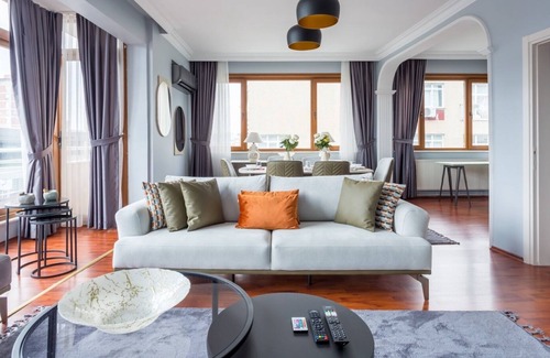 Bakırkoy Apartment | Family-Friendly Retreat in Central Location with Superhost