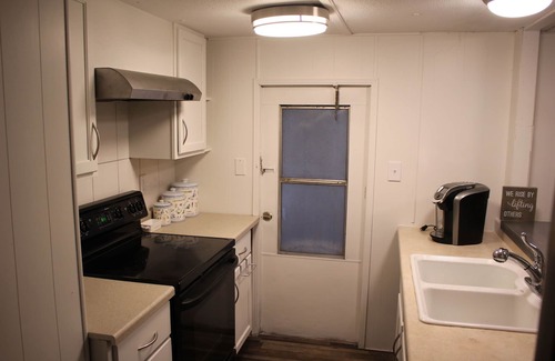 Columbia House | Quirky & Budget-Friendly Hotel with Top-Rated Amenities