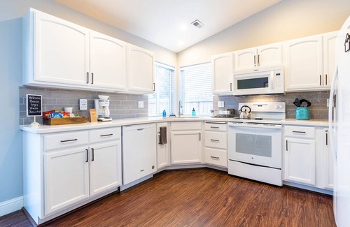 Coeur d'Alene House | Top Family Retreat in Coeur d'Alene with Pool & Spa