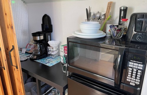 Kula Bed & Breakfast | Unique Clear Bubble Tent with Kitchen and Breakfast Included