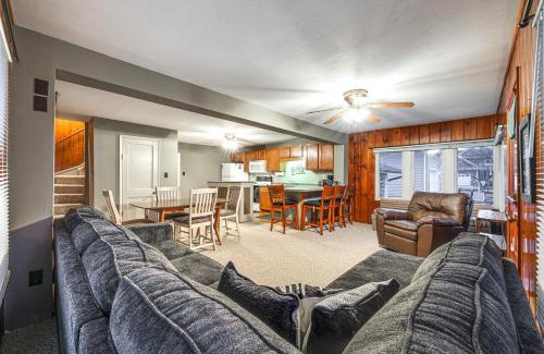 Clear Lake House | Family-Friendly Clear Lake Retreat Steps from City Beach