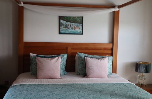 Duncans Villa | Discover Clearview Villa: 5-Bedroom Retreat with Pool